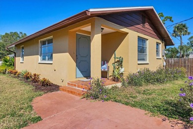 Beach Home For Sale in Englewood, Florida