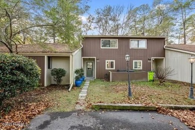 Beach Townhome/Townhouse For Sale in New Bern, North Carolina