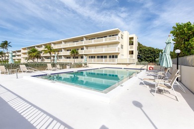 Beach Condo For Sale in Palm Beach, Florida