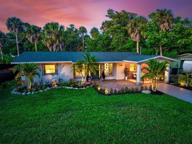 Beach Home Sale Pending in Venice, Florida