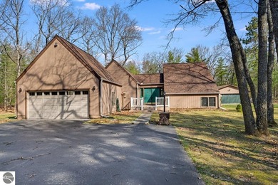 Beach Home For Sale in Oscoda, Michigan