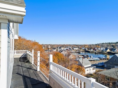 Beach Home For Sale in Vinalhaven, Maine