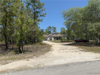 Beach Home Sale Pending in Homosassa, Florida