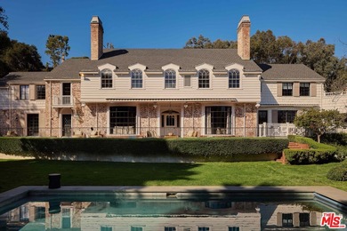 Beach Home For Sale in Pacific Palisades, California