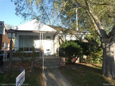 Beach Home For Sale in Detroit, Michigan