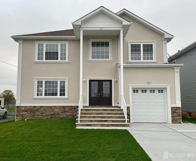 Beach Home Active Under Contract in Carteret, New Jersey
