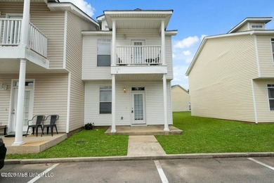 Beach Townhome/Townhouse Sale Pending in Gulfport, Mississippi