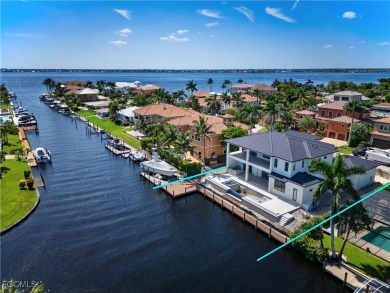 Beach Home For Sale in Fort Myers, Florida
