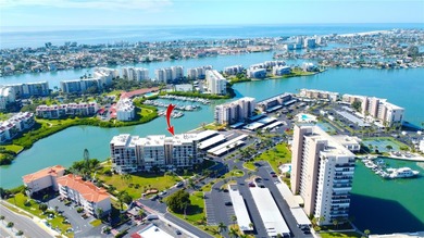 Beach Condo For Sale in South Pasadena, Florida