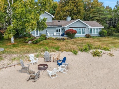 Beach Home For Sale in Sturgeon Bay, Wisconsin