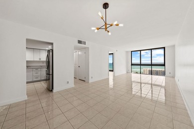 Beach Condo For Sale in Hollywood, Florida