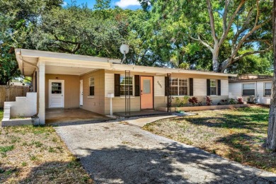 Beach Home For Sale in St. Petersburg, Florida