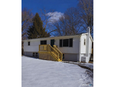 Beach Home Active Under Contract in Westbrook, Connecticut