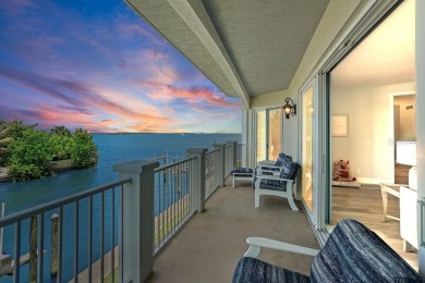 Beach Condo For Sale in Clearwater, Florida