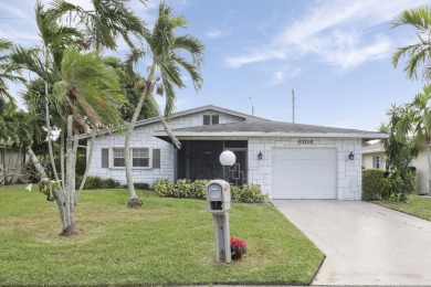 Beach Home For Sale in Delray Beach, Florida