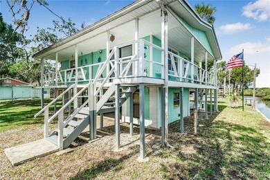Beach Home For Sale in Crystal River, Florida