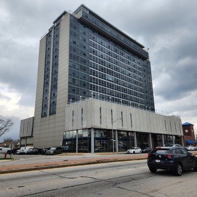 Beach Condo For Sale in Elmwood Park, Illinois