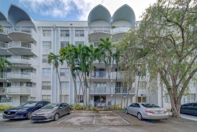 Beach Condo For Sale in Miami, Florida