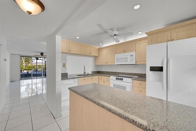 Beach Condo For Sale in Pompano Beach, Florida