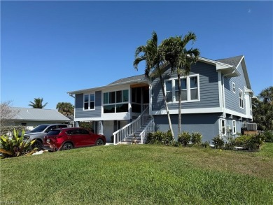 Beach Home For Sale in Fort Myers, Florida