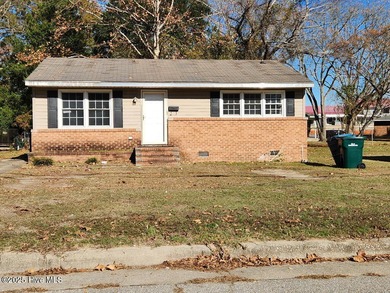 Beach Home For Sale in Washington, North Carolina