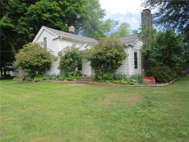 Beach Home For Sale in Madison, Ohio