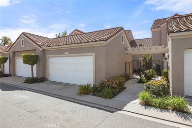 Beach Townhome/Townhouse Active Under Contract in Mission Viejo, California