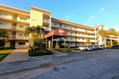 Beach Condo For Sale in Lake Worth, Florida