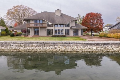 Beach Home For Sale in Sturgeon Bay, Wisconsin