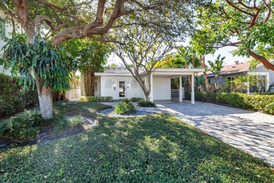 Beach Home For Sale in West Palm Beach, Florida