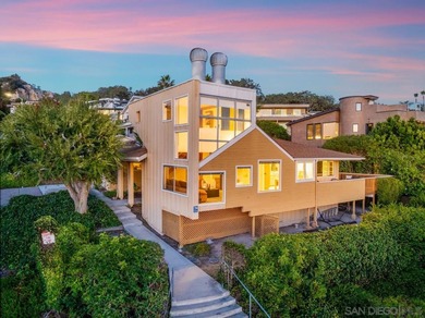 Beach Home For Sale in Del Mar, California