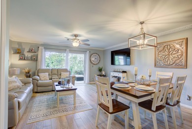 Beach Townhome/Townhouse For Sale in Jupiter, Florida