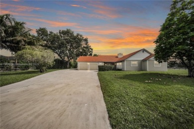 Beach Home Sale Pending in Davie, Florida