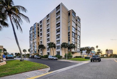 Beach Condo For Sale in Clearwater Beach, Florida