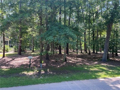 Beach Lot Active Under Contract in Bluffton, South Carolina