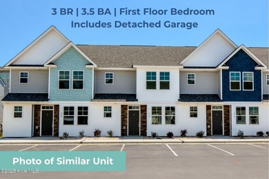 Beach Townhome/Townhouse For Sale in Sneads Ferry, North Carolina