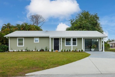 Beach Home Active Under Contract in Hobe Sound, Florida