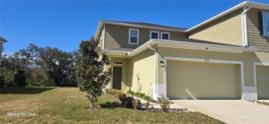 Beach Townhome/Townhouse Sale Pending in Holiday, Florida