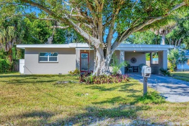 Beach Home Sale Pending in Nokomis, Florida