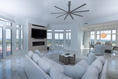 Beach Condo For Sale in Destin, Florida