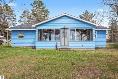 Beach Home For Sale in Oscoda, Michigan