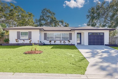 Beach Home Sale Pending in Dunedin, Florida