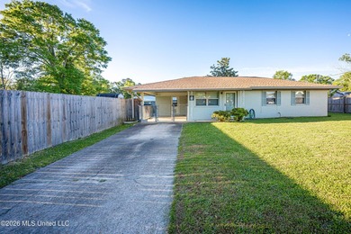Beach Home Sale Pending in Ocean Springs, Mississippi