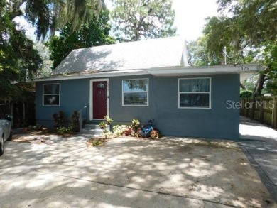 Beach Townhome/Townhouse Sale Pending in Clearwater, Florida