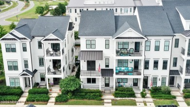 Beach Townhome/Townhouse For Sale in Wilmington, North Carolina