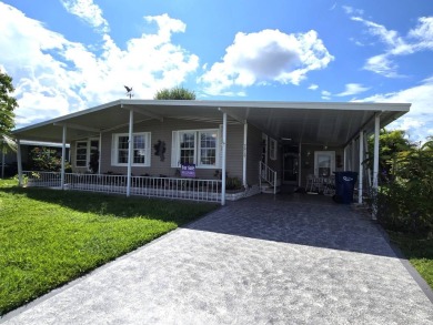 Beach Home For Sale in Ellenton, Florida