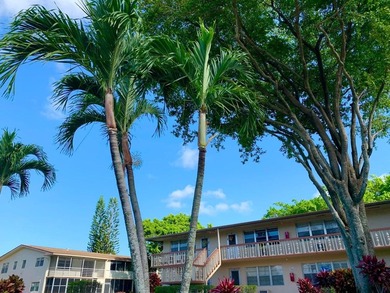 Beach Condo For Sale in West Palm Beach, Florida