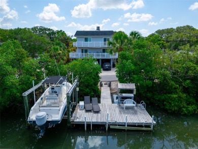 Beach Townhome/Townhouse Sale Pending in Indian Rocks Beach, Florida