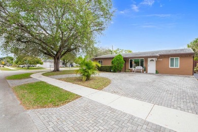 Beach Home For Sale in North Lauderdale, Florida