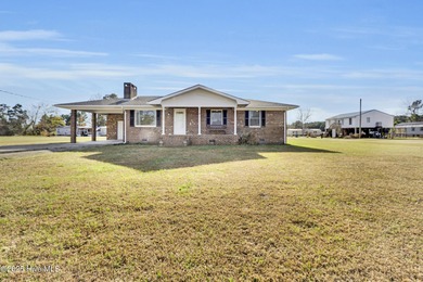 Beach Home For Sale in Vandemere, North Carolina